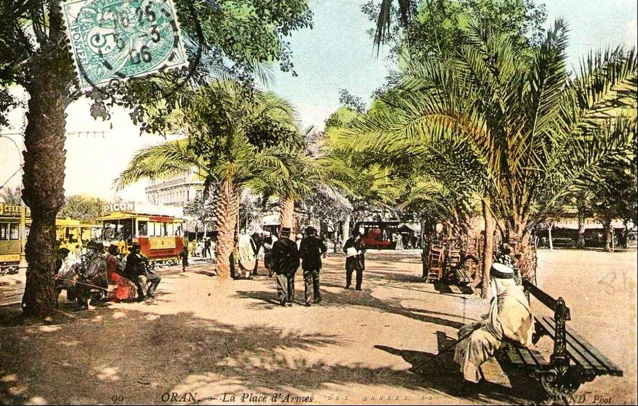 PA i- 27- Place d'armes animee.jpg